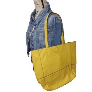 100% vegan leather tote purse.